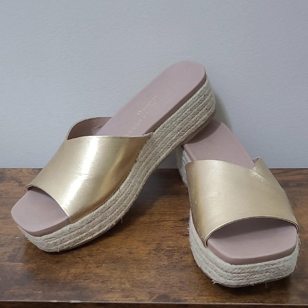 Chinese Laundry Gold Platform Espadrilles Slide Sandals size 8.5